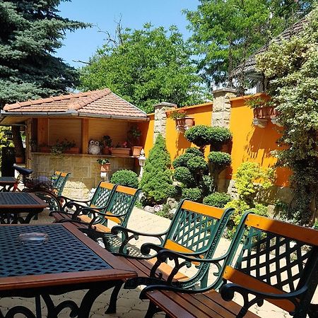 Penzion Kormos Štúrovo المظهر الخارجي الصورة